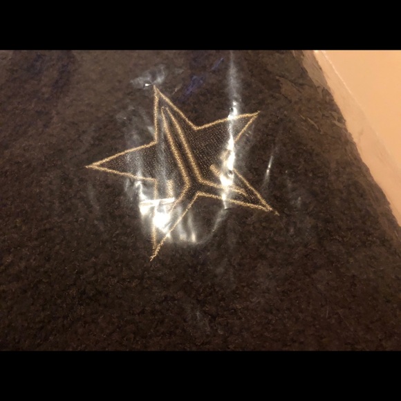 ⭐️HP🎉NWT Jeffree Star ⭐️ Brown Teddy PullOver⭐️ - Picture 14 of 16